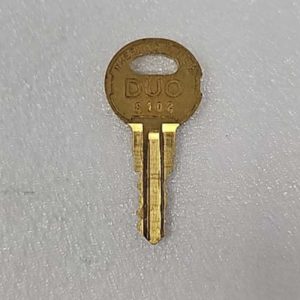 S102 Key 49-3864