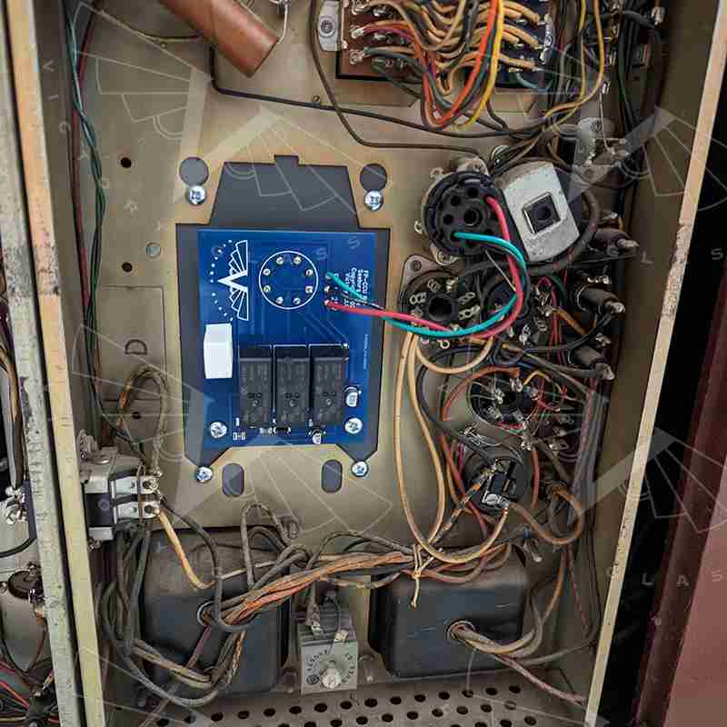 Seeburg R and J Solid State Credit Unit - Victory Glass