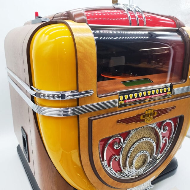 Rock Ola CD-91 Countertop CD Jukebox - Victory Glass